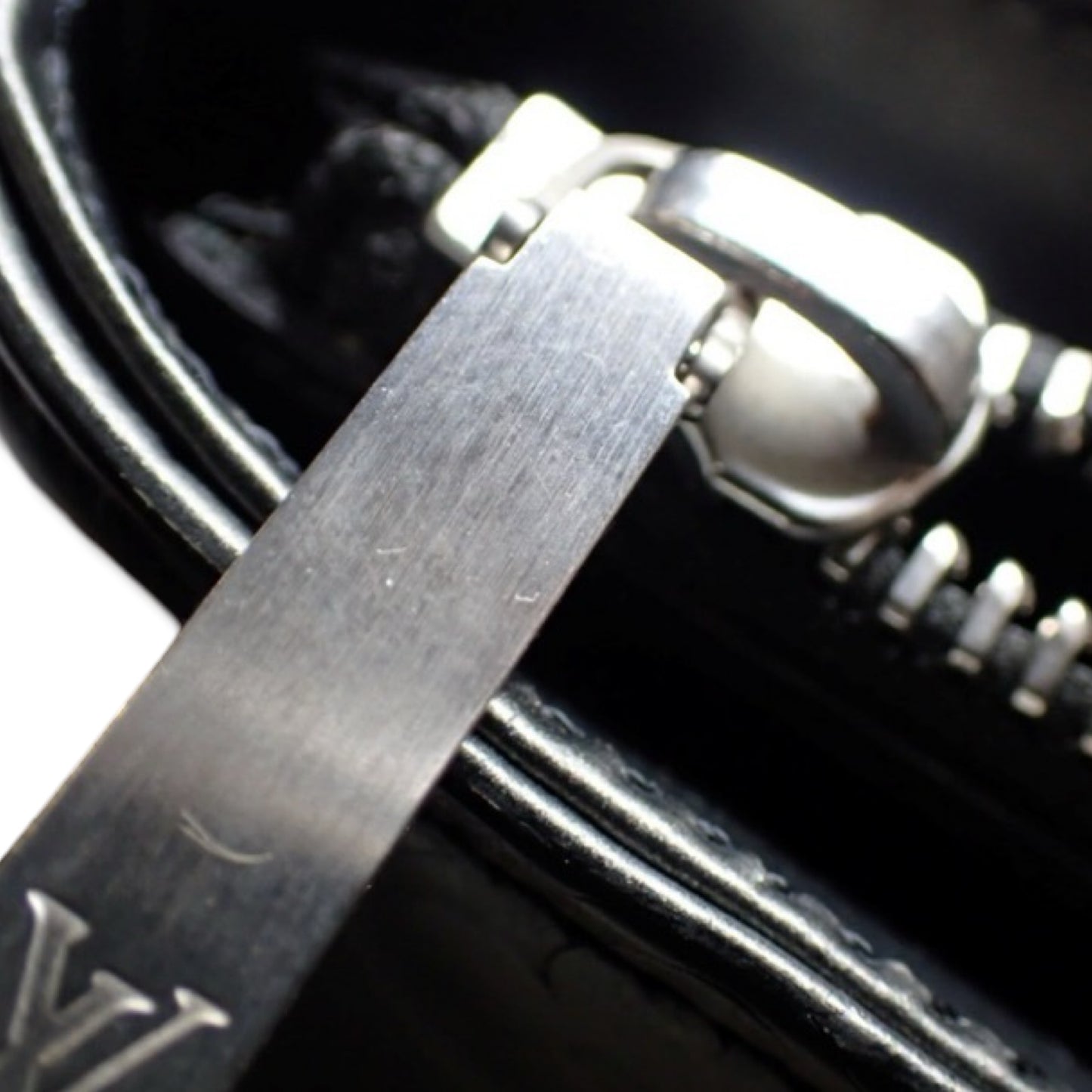 Pre-Owned Louis Vuitton Monogram Mat Vernis Leather Stockton Shoulder Bag - LV1582