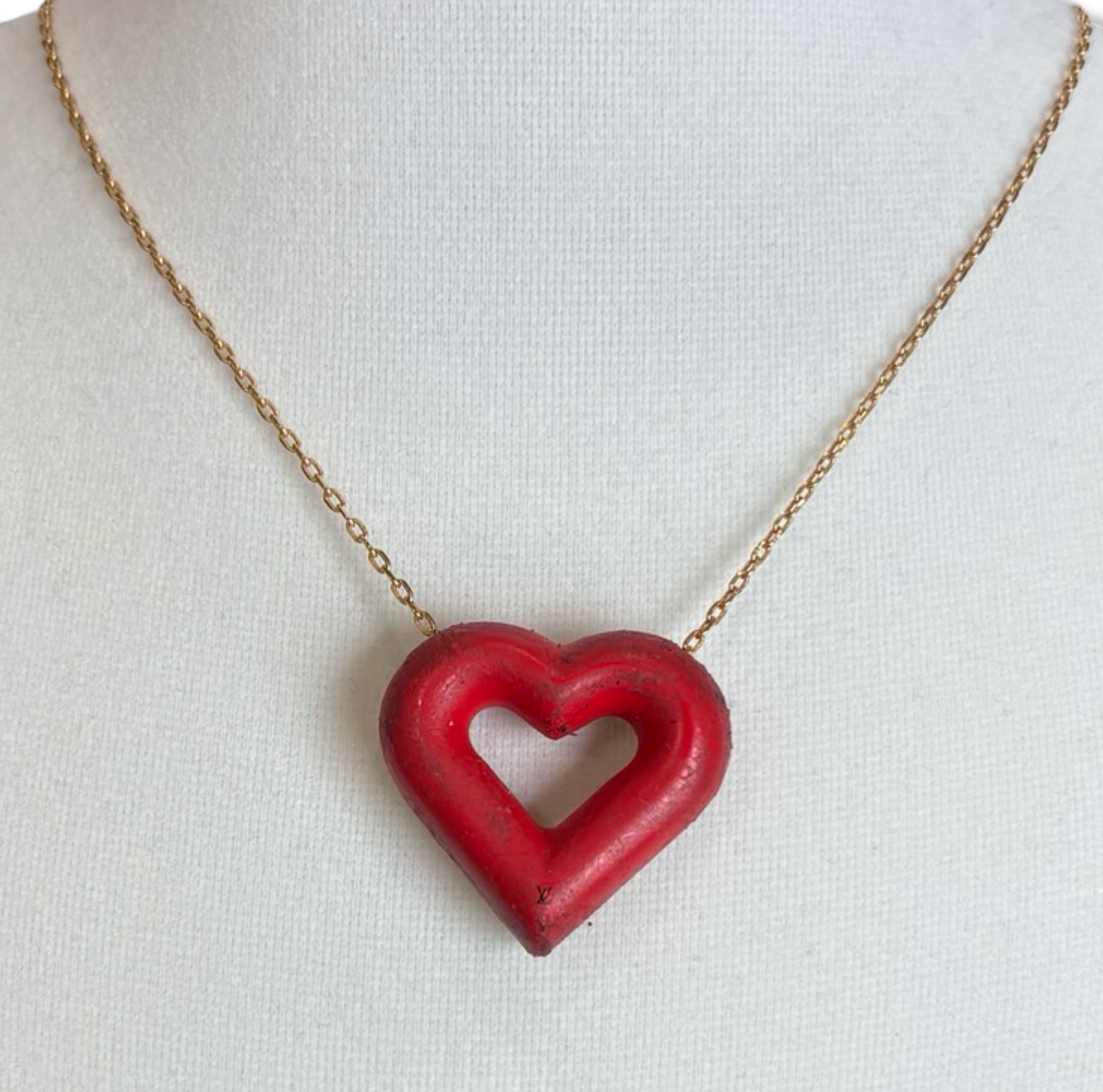 Pre-Owned Louis Vuitton Heart Necklace - LV1976