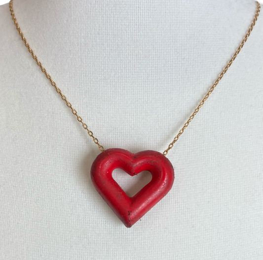 Pre-Owned Louis Vuitton Heart Necklace - LV1976