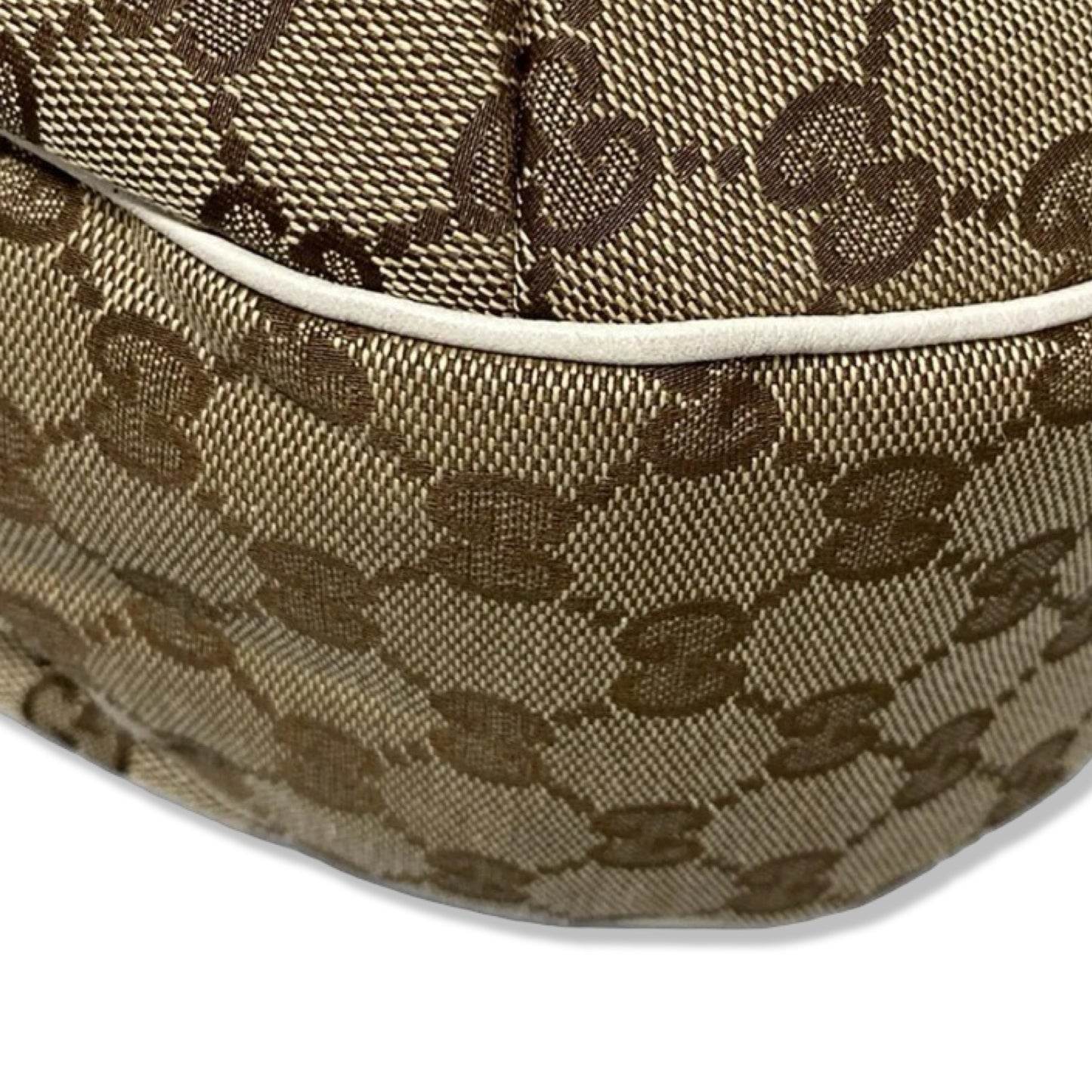 Pre-Owned Gucci Canvas Shoulder Bag - G1082