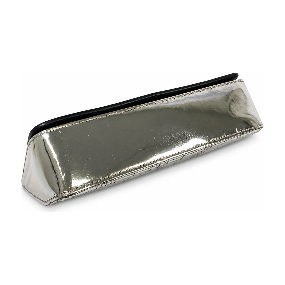 Pre-Owned Burberry Silver Enamel Shoulder Bag - BB1072