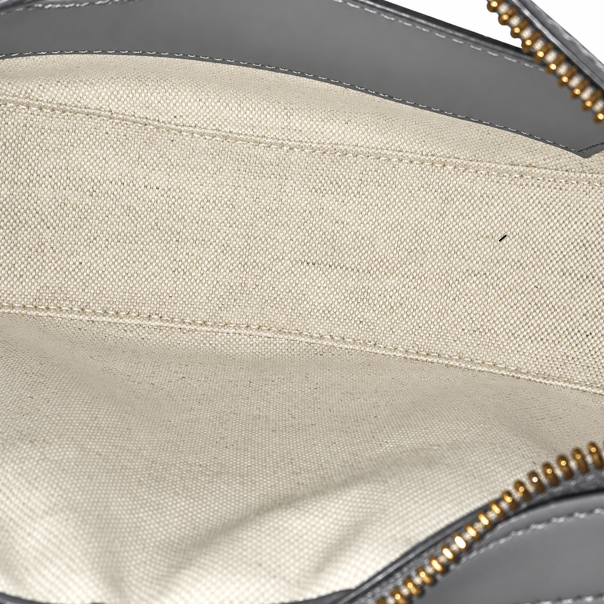Pre-Owned Gucci Gray GG Matelasse Half Moon Hobo Small - G1216