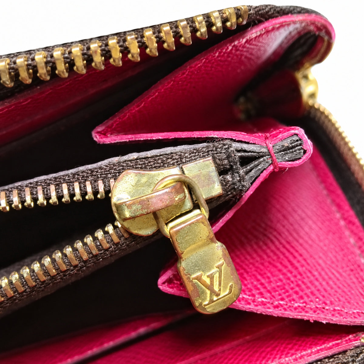 Pre-Owned Louis Vuitton Monogram Clemence Wallet in Fuchsia - LV2129