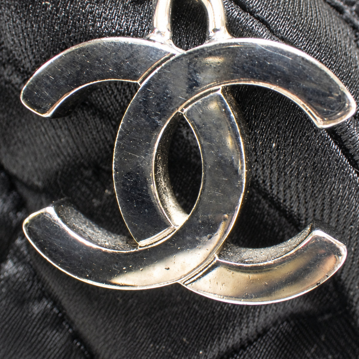 Pre-Owned Chanel Paris Biarritz Cosmetic Pouch - CH1056
