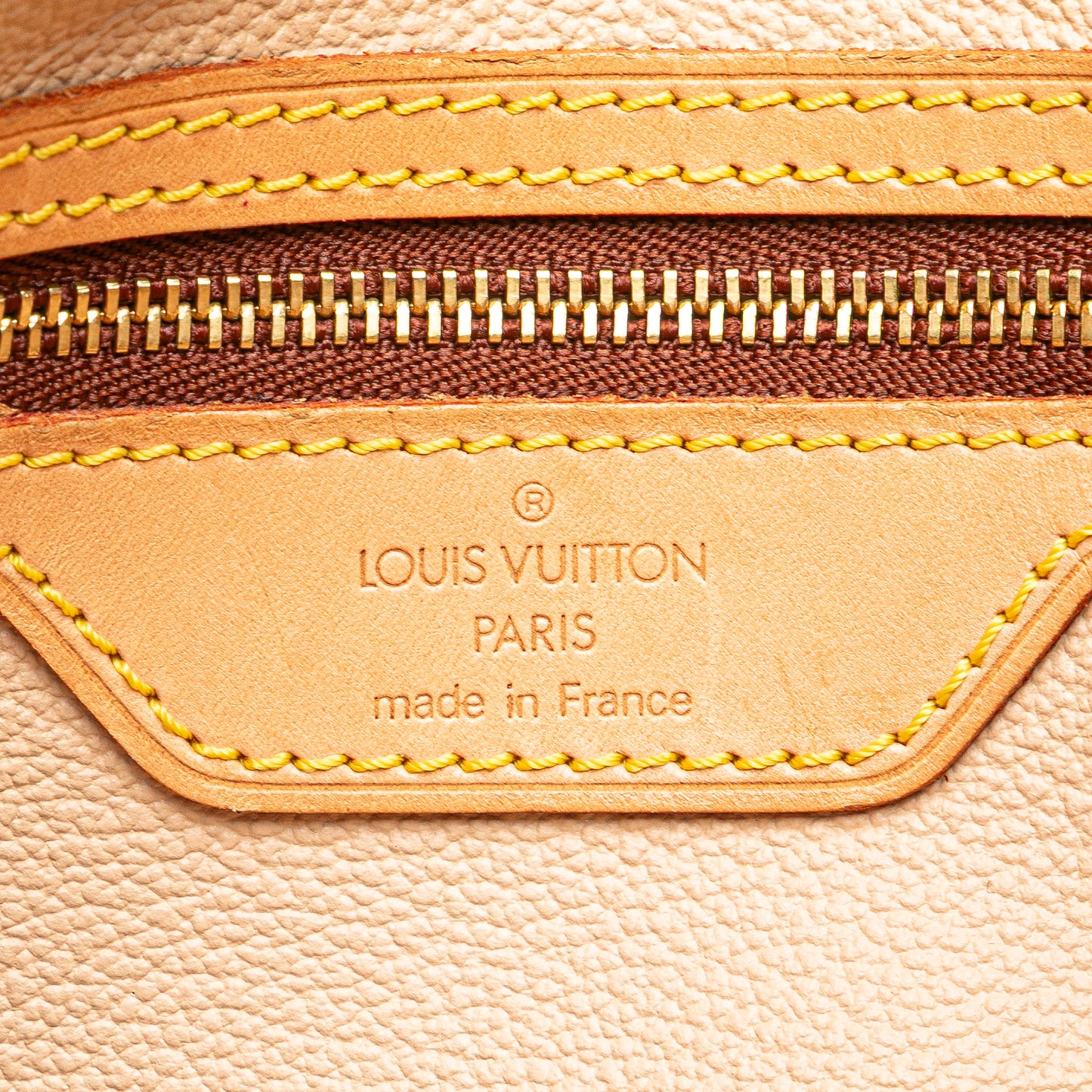 Pre-Owned Louis Vuitton Monogram Canvas Petit Bucket Bag - LV1435