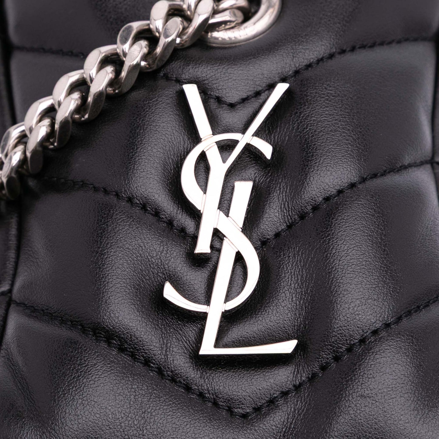 Pre-Owned Saint Laurent Small Calfskin Leather Loulou Bowling Bag - YSL1011