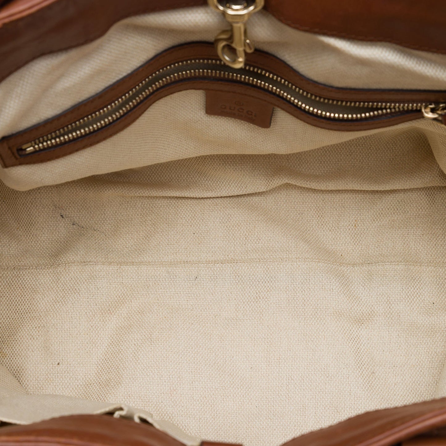 Pre-Owned Gucci Calfskin Leather Shoulder Bag - G1207